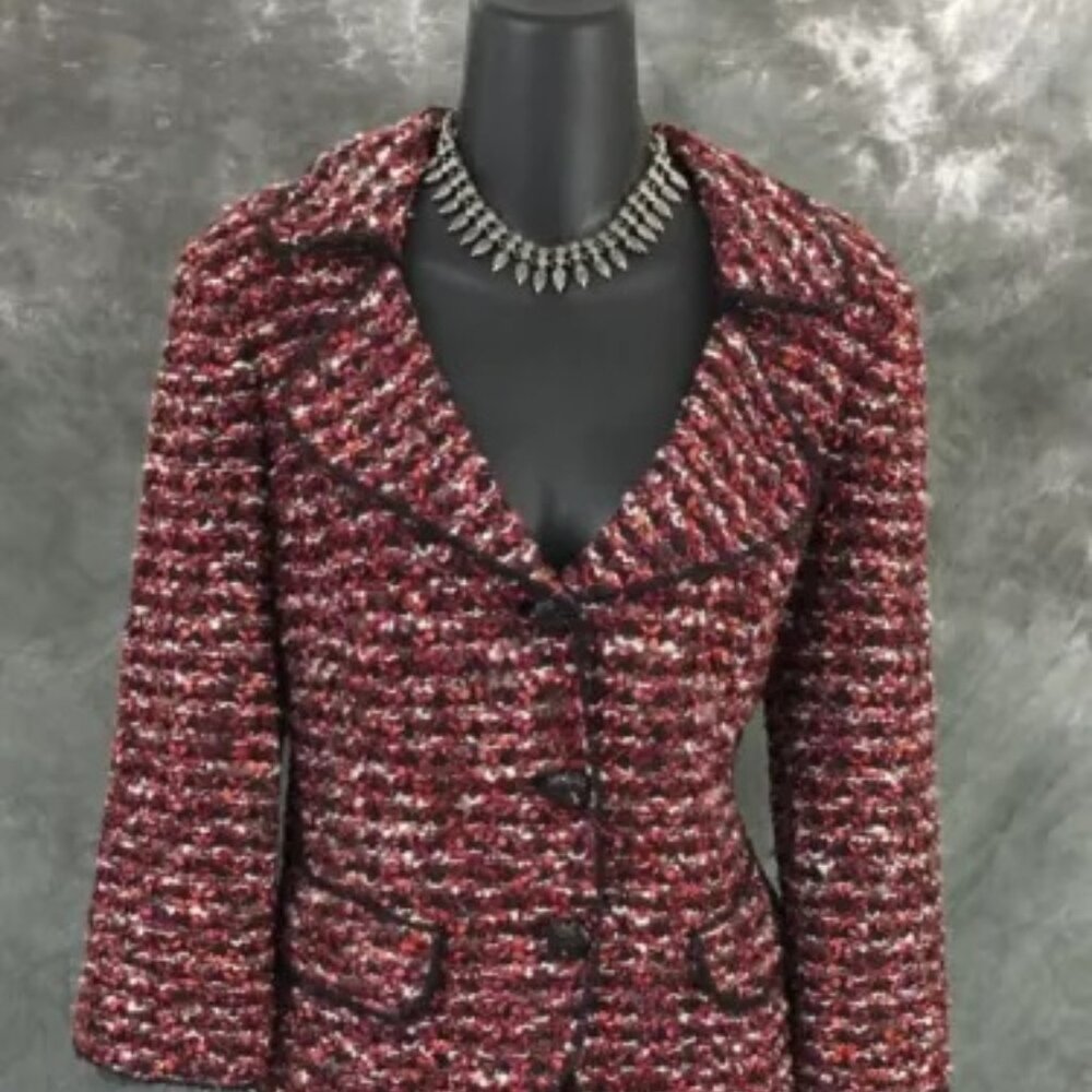 BEAUTIFUL St John couture knit red pink black multi Rhinestones skirt suit 8 - Picture 4 of 9